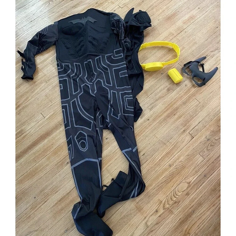 Boy's ~Rubies~ Batman Dark Knight Deluxe Costume Size Medium Halloween Costume